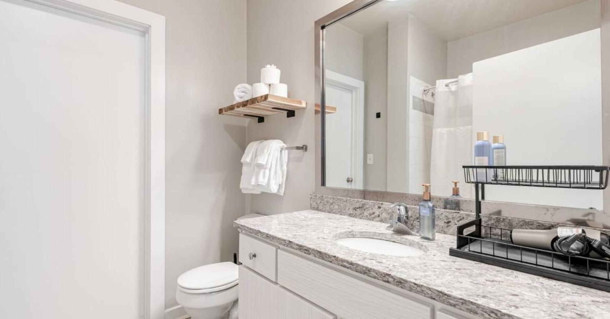 King Bed, Beltline Eastside Trail - Pets Welcome! * Atlanta
